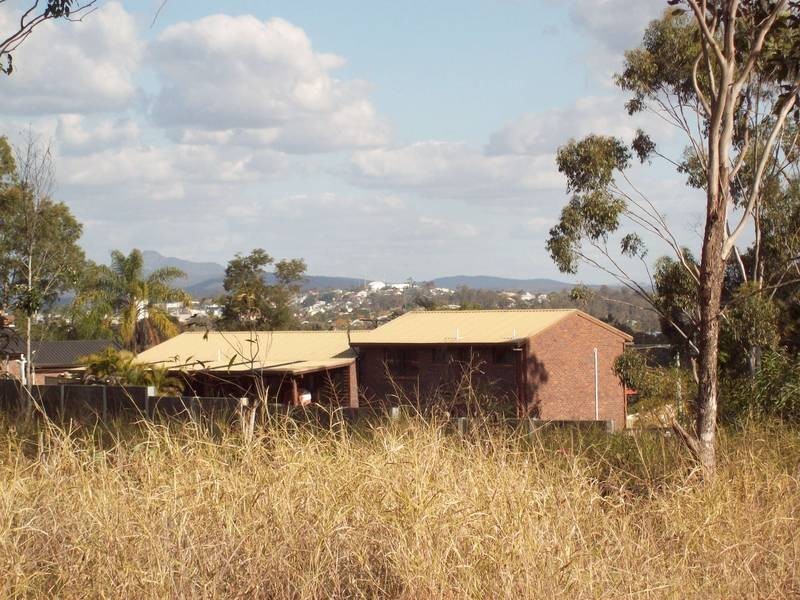 30 Riverside Drive, Muirlea QLD 4306