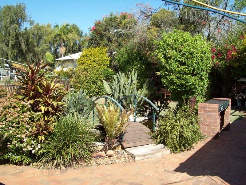 11 Cemetery Road, Raceview QLD 4305