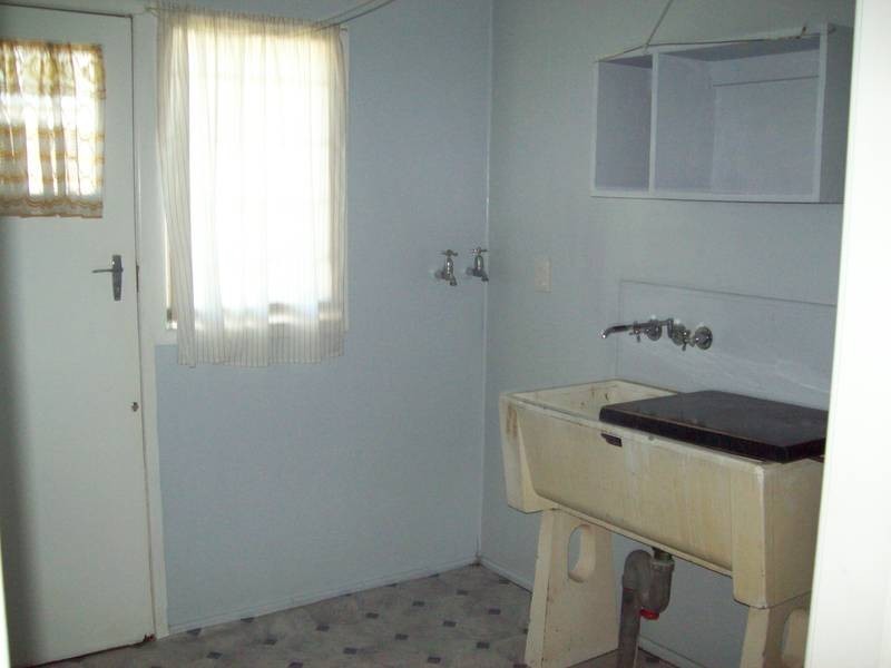 40 Logan Street, North Booval QLD 4304