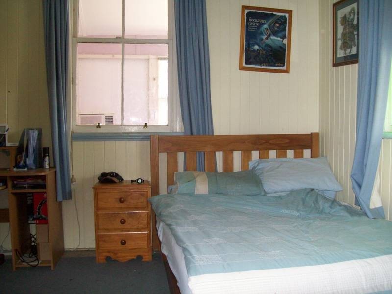 1 Cothill Road, Booval QLD 4304