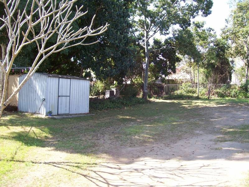 27 Smith Street, North Ipswich QLD 4305
