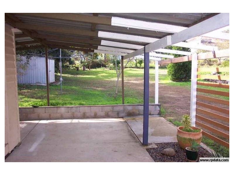 27 Smith Street, North Ipswich QLD 4305