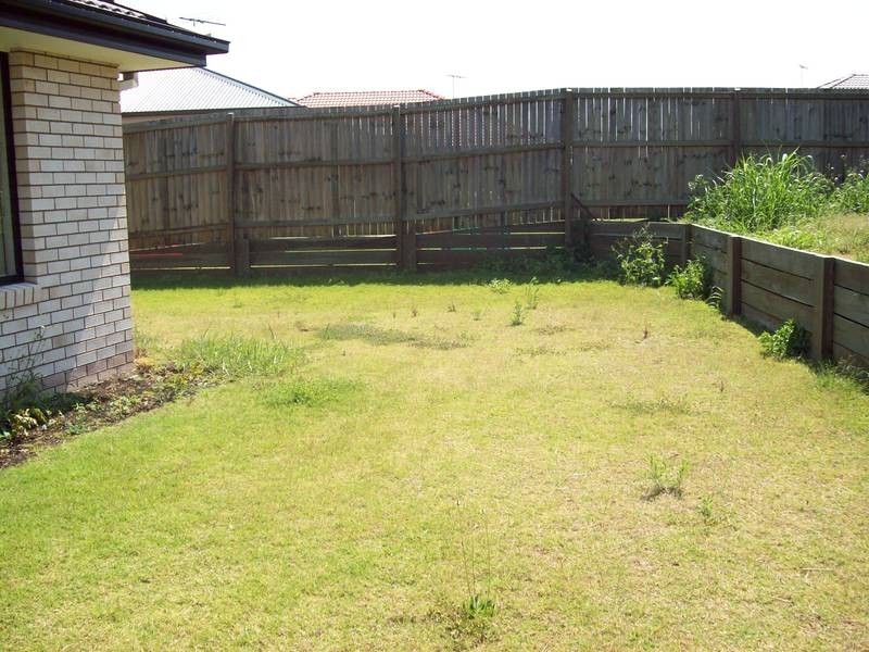 24 Wattle Crescent, Raceview QLD 4305