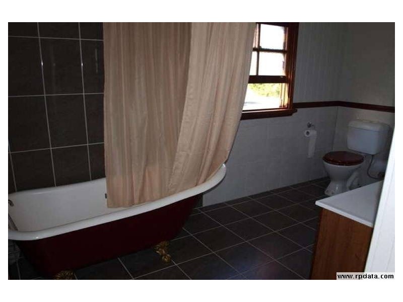 19 Watson Street, East Ipswich QLD 4305