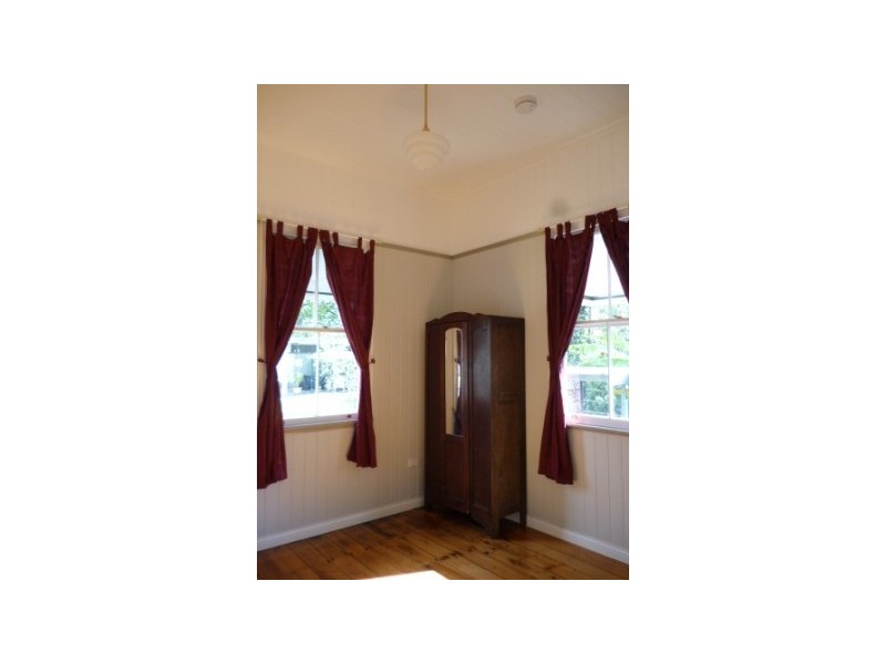 19 Watson Street, East Ipswich QLD 4305