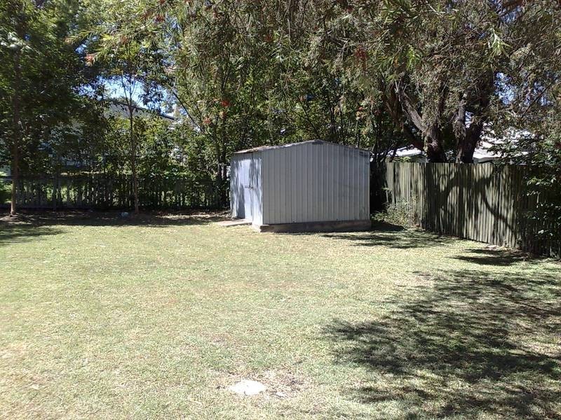 10 Hargreaves Street, Eastern Heights QLD 4305