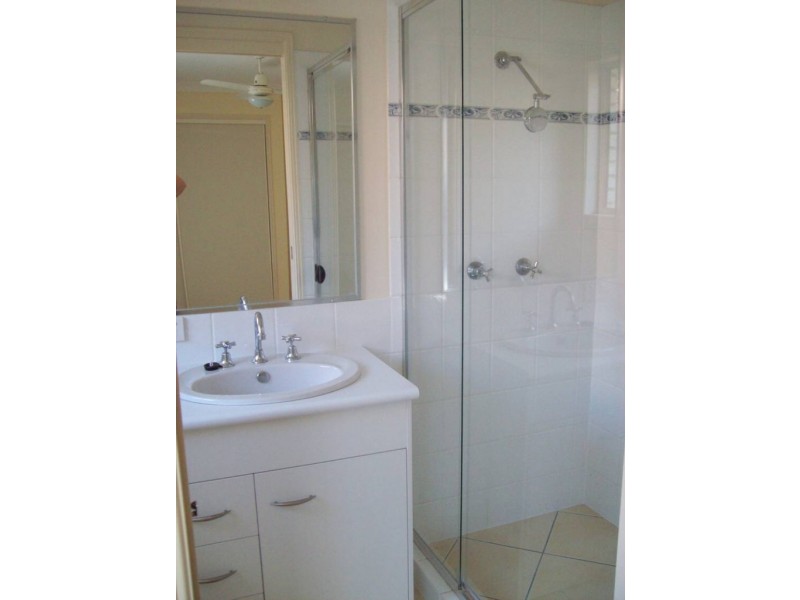 110 Anna Drive, Raceview QLD 4305