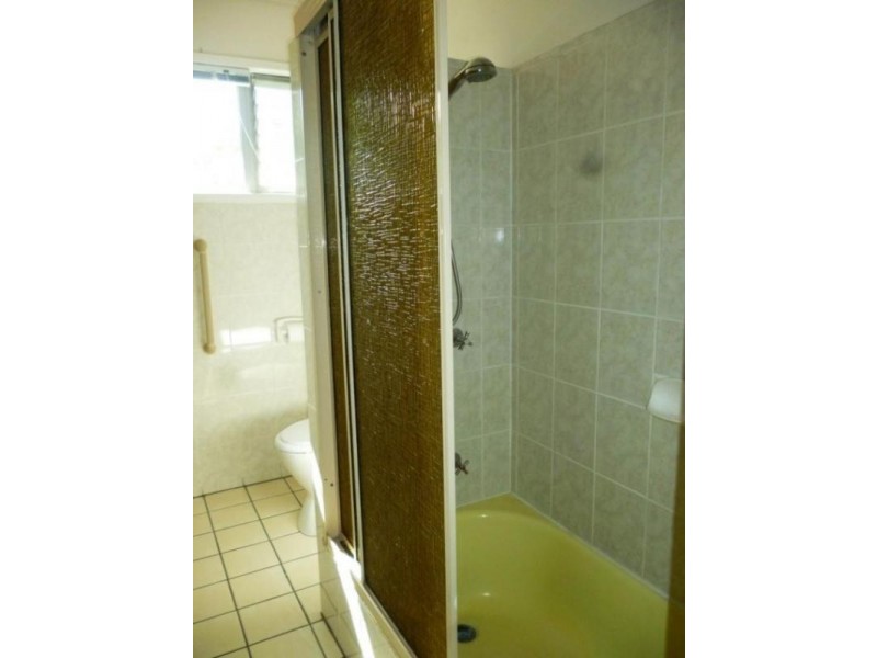 2/24 The Terrace, North Ipswich QLD 4305