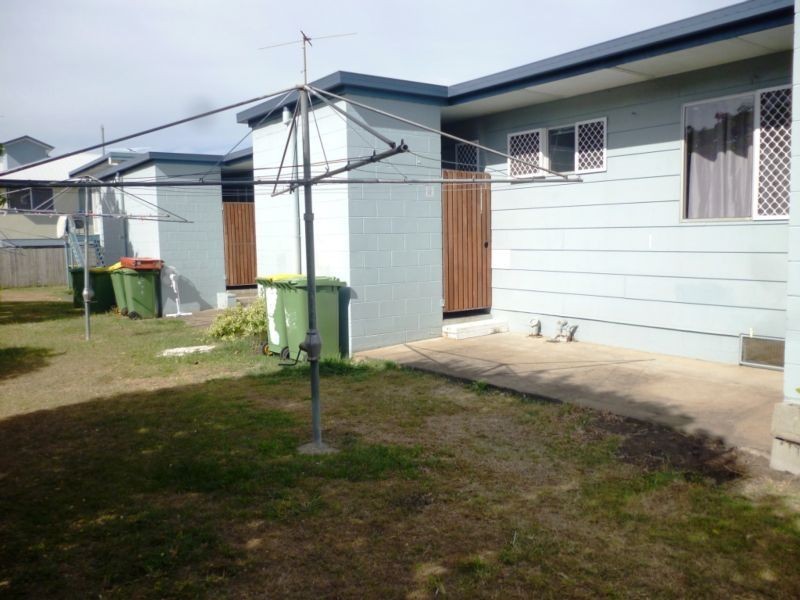 2/24 The Terrace, North Ipswich QLD 4305