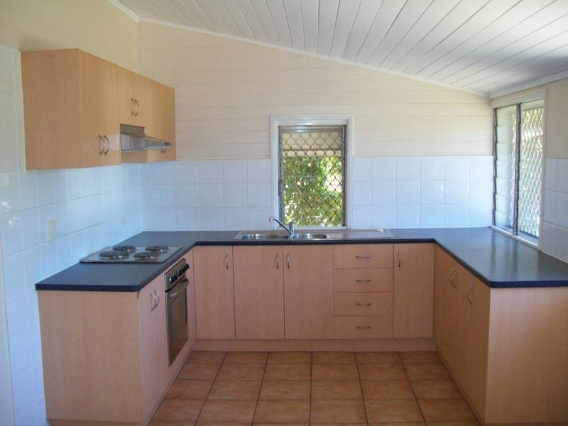 6 Harvey Street, Churchill QLD 4305