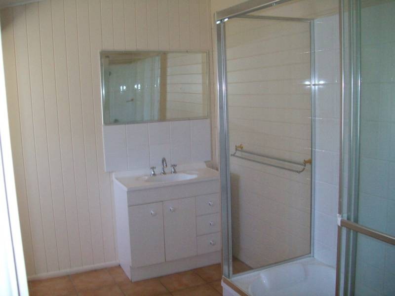 6 Harvey Street, Churchill QLD 4305