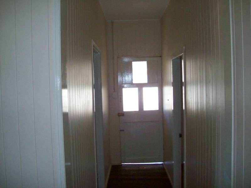 6 Harvey Street, Churchill QLD 4305