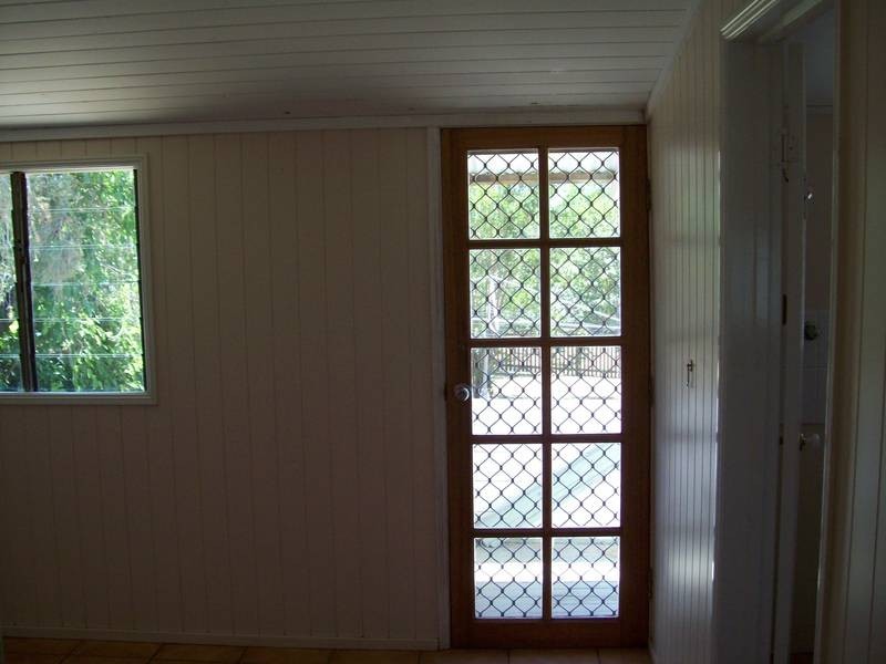 6 Harvey Street, Churchill QLD 4305