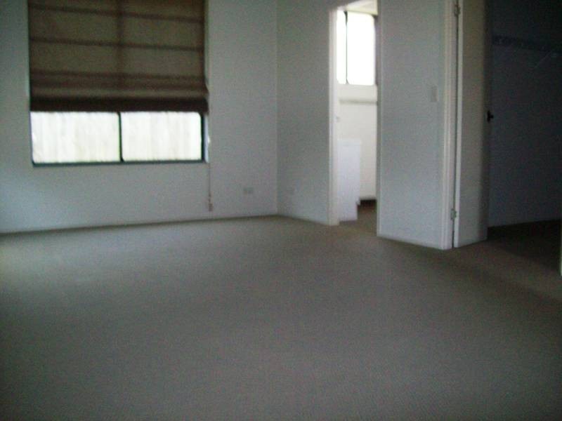 2 Royal Court, Brassall QLD 4305