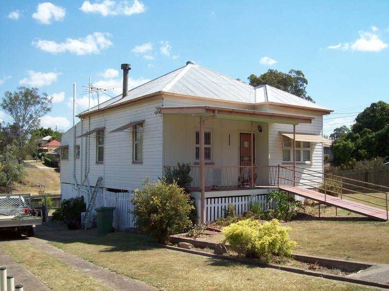 43 Hill Street, North Ipswich QLD 4305