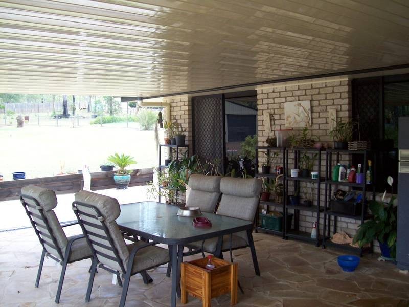 15 Pinto Place, Pine Mountain QLD 4306