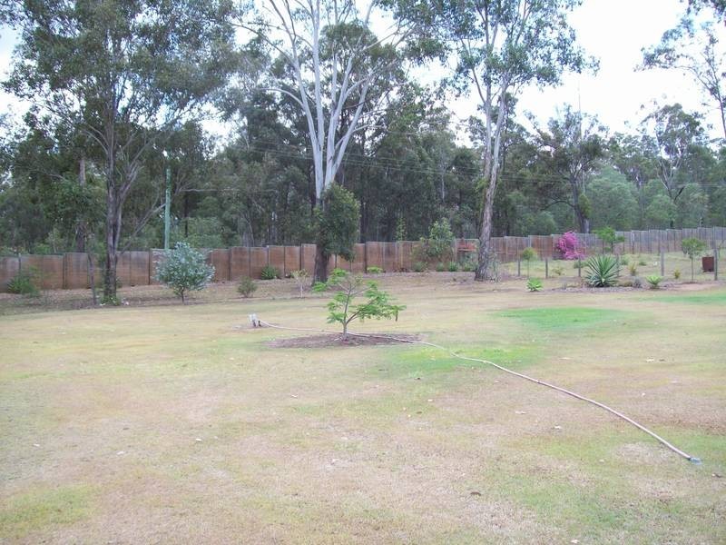 15 Pinto Place, Pine Mountain QLD 4306