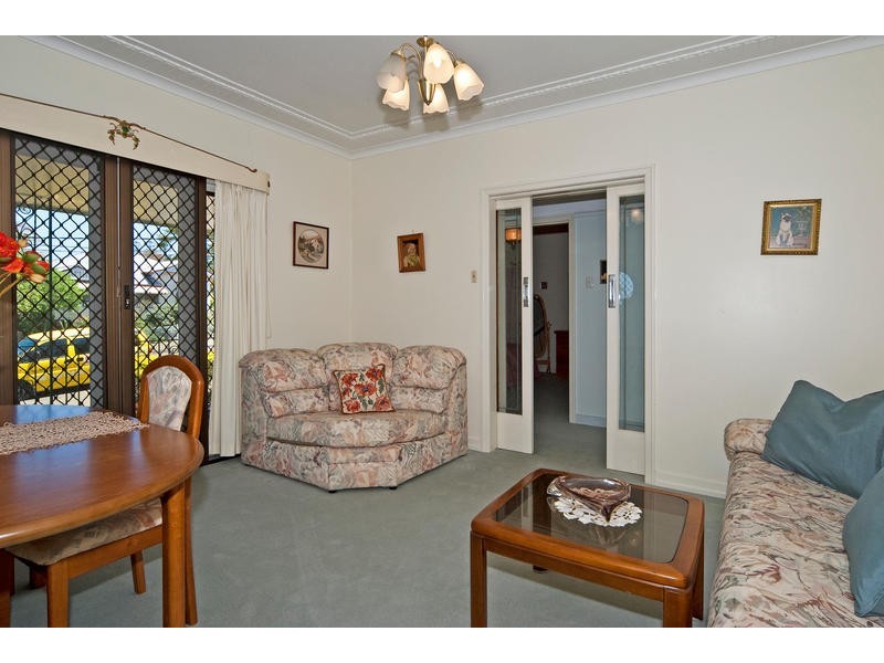 6 Rockton Street, Newtown QLD 4305