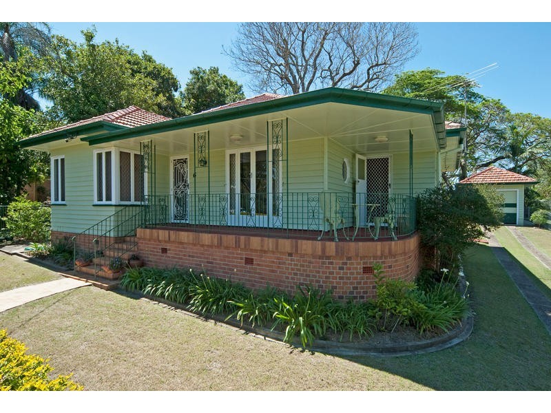 6 Rockton Street, Newtown QLD 4305