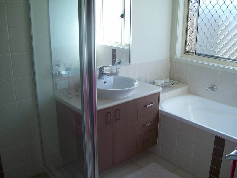One Mile QLD 4305