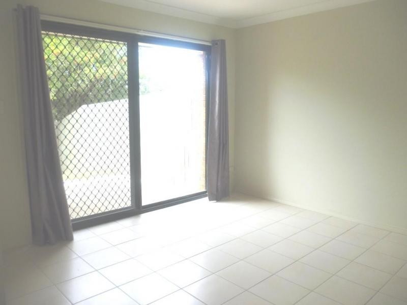 1/13 Iroquios Court, Brassall QLD 4305