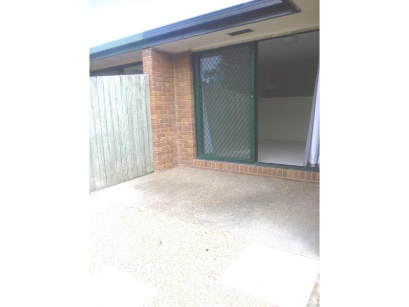 1/13 Iroquios Court, Brassall QLD 4305