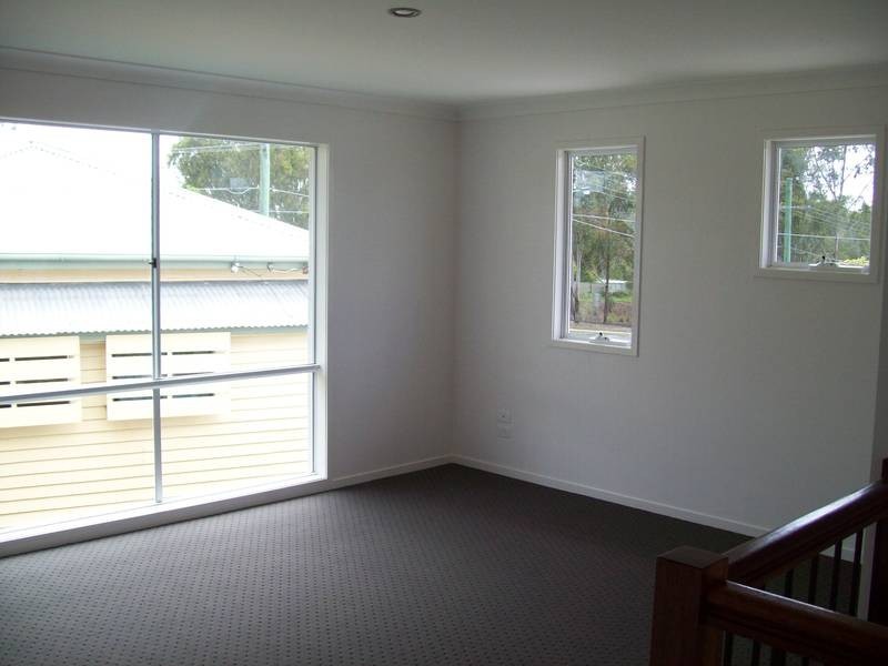 32 Sydney Street, Brassall QLD 4305