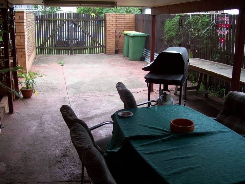 37 Pine Street, North Ipswich QLD 4305