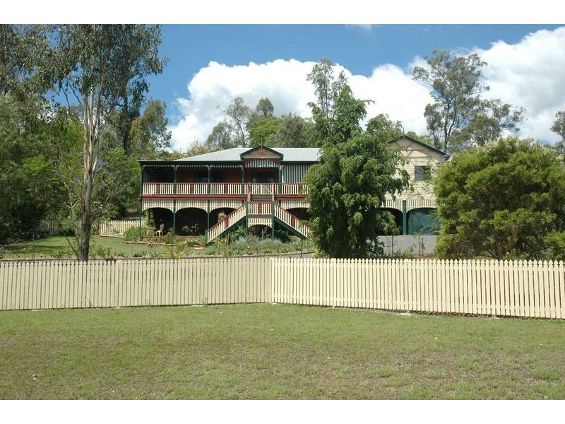 31 Davillea Court, Fernvale QLD 4306