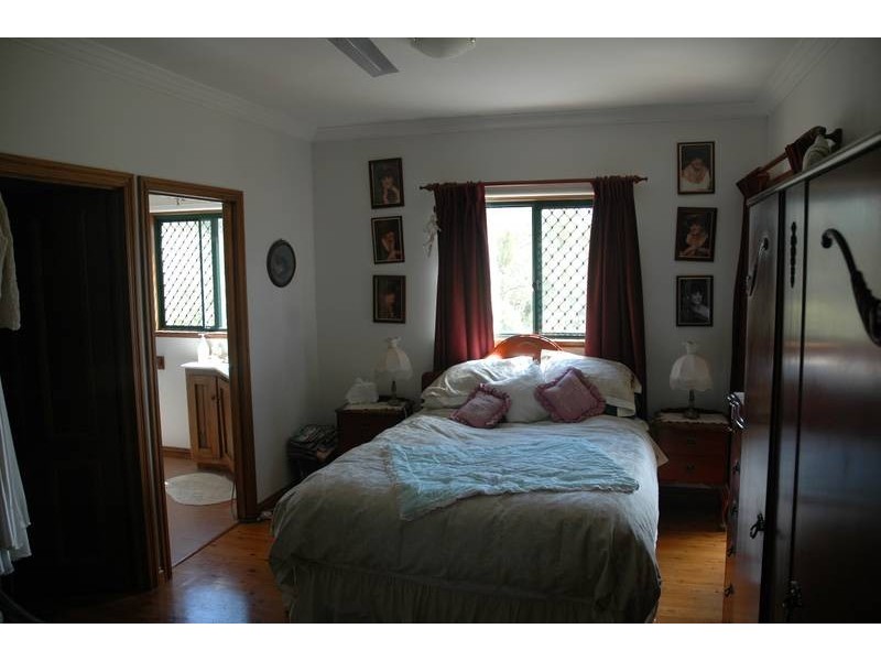 31 Davillea Court, Fernvale QLD 4306