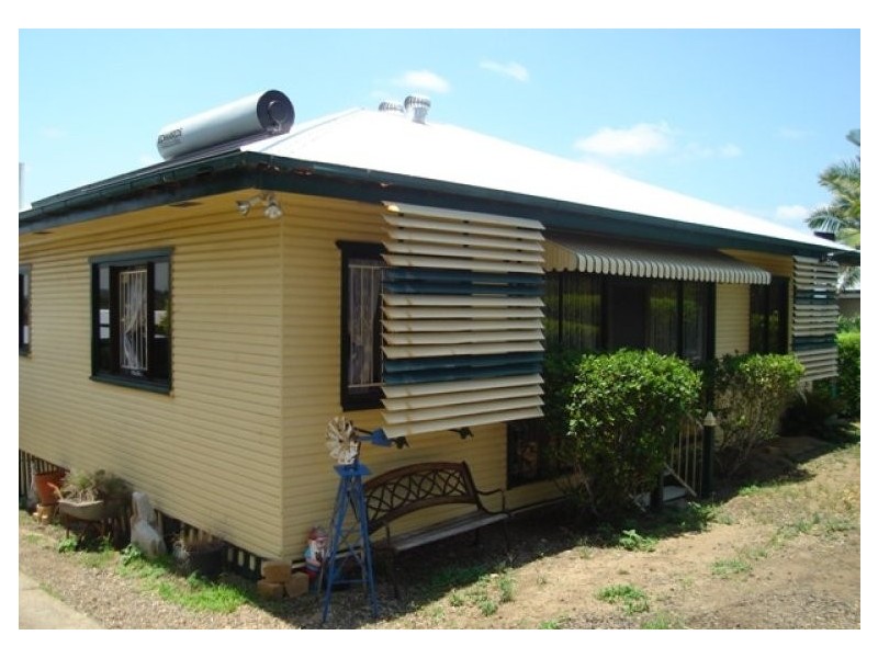 52 Frederick Street, Eastern Heights QLD 4305