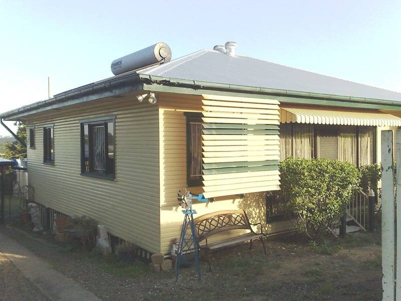 52 Frederick Street, Eastern Heights QLD 4305