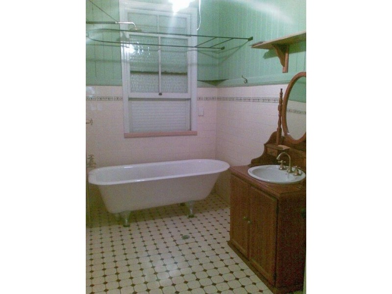 45 Waterworks Road, North Ipswich QLD 4305