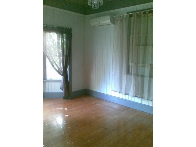 45 Waterworks Road, North Ipswich QLD 4305