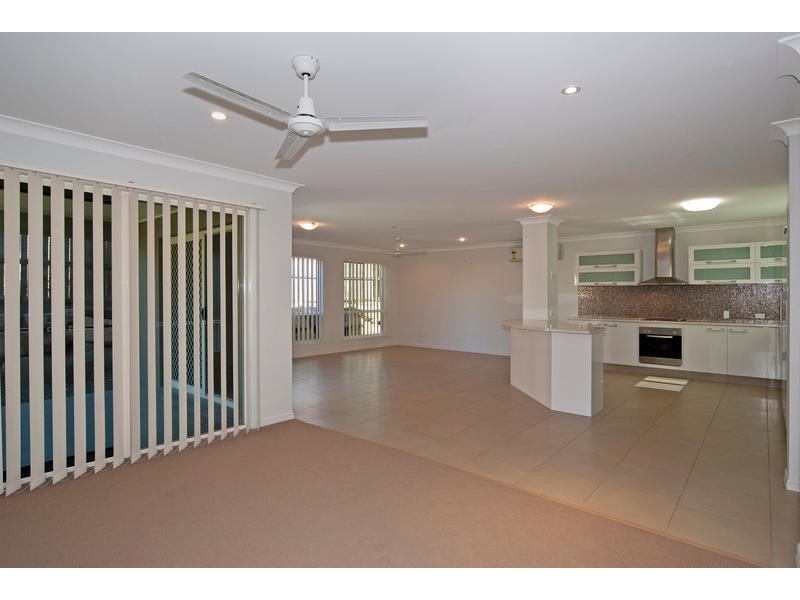 30 Brittany Crescent, Raceview QLD 4305