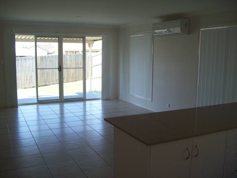 12 Brighton Street, Raceview QLD 4305