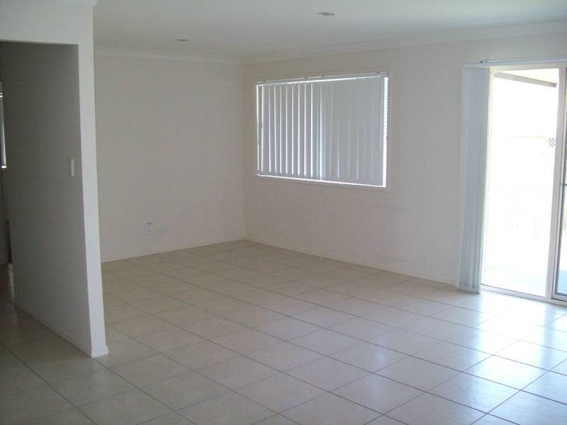 12 Brighton Street, Raceview QLD 4305