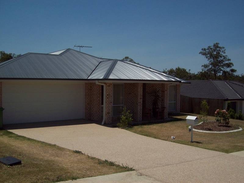 8 Oprah Court, Brassall QLD 4305