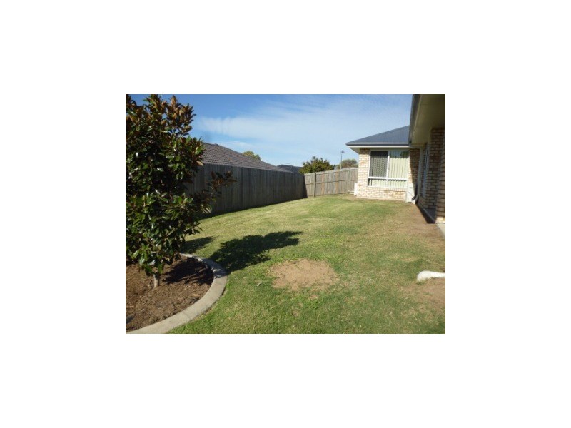 8 Oprah Court, Brassall QLD 4305