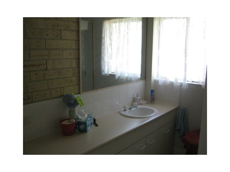 3/4 Mary Street, Bundamba QLD 4304