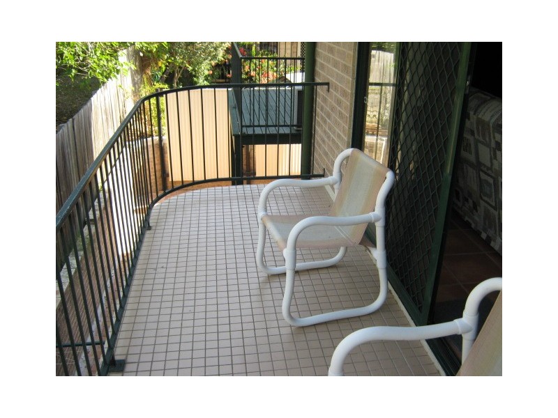 3/4 Mary Street, Bundamba QLD 4304