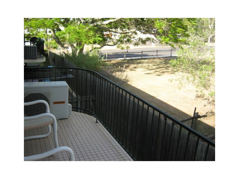 3/4 Mary Street, Bundamba QLD 4304