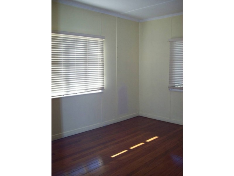 58 Dudleigh Street, North Booval QLD 4304