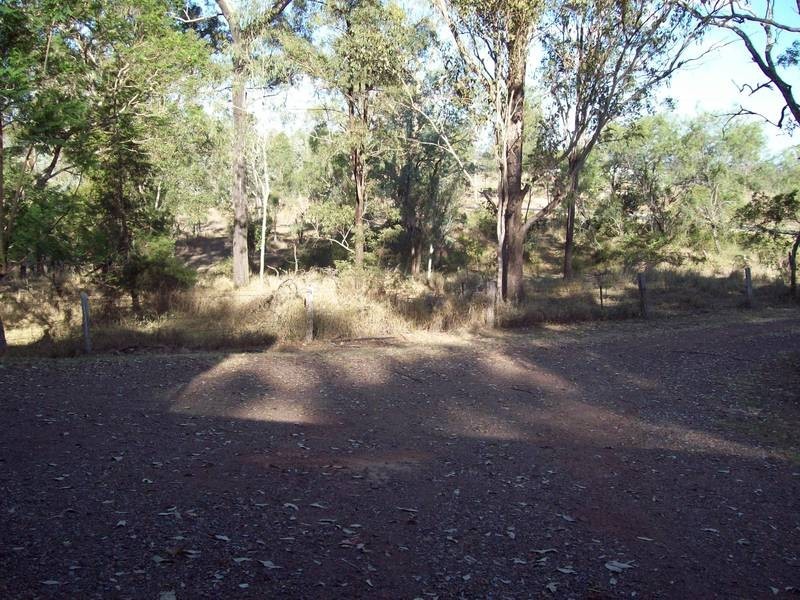 10 Sherlocks Road, Pine Mountain QLD 4306