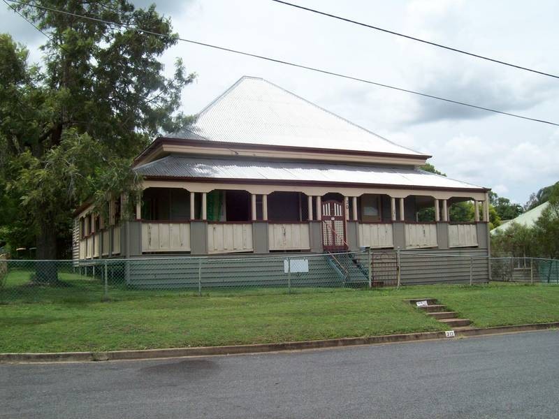 30 Tiger Street, Sadliers Crossing QLD 4305