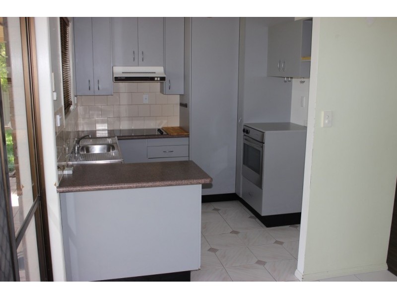 2 Churchill Street, Churchill QLD 4305