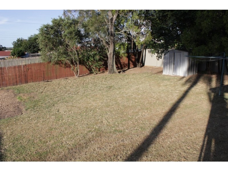 2 Churchill Street, Churchill QLD 4305