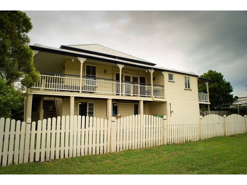 34 Flint Street, North Ipswich QLD 4305