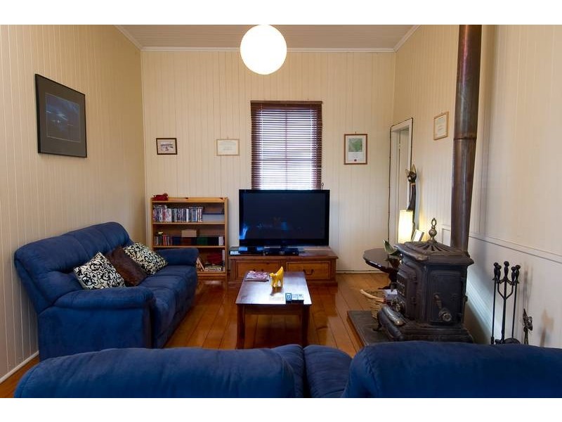 34 Flint Street, North Ipswich QLD 4305