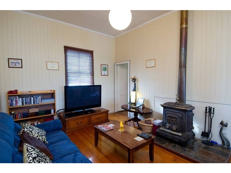 34 Flint Street, North Ipswich QLD 4305